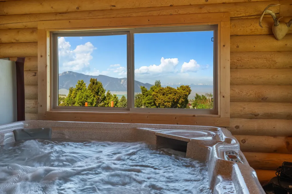 25 Sundowner Road Sheridan MT 59749