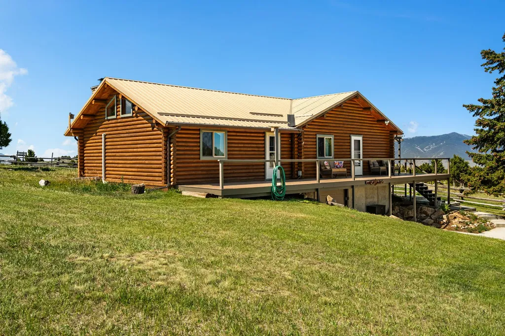 25 Sundowner Road Sheridan MT 59749