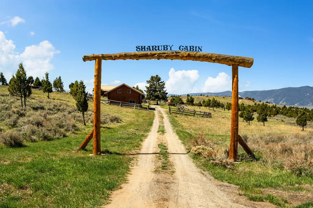 25 Sundowner Road Sheridan MT 59749