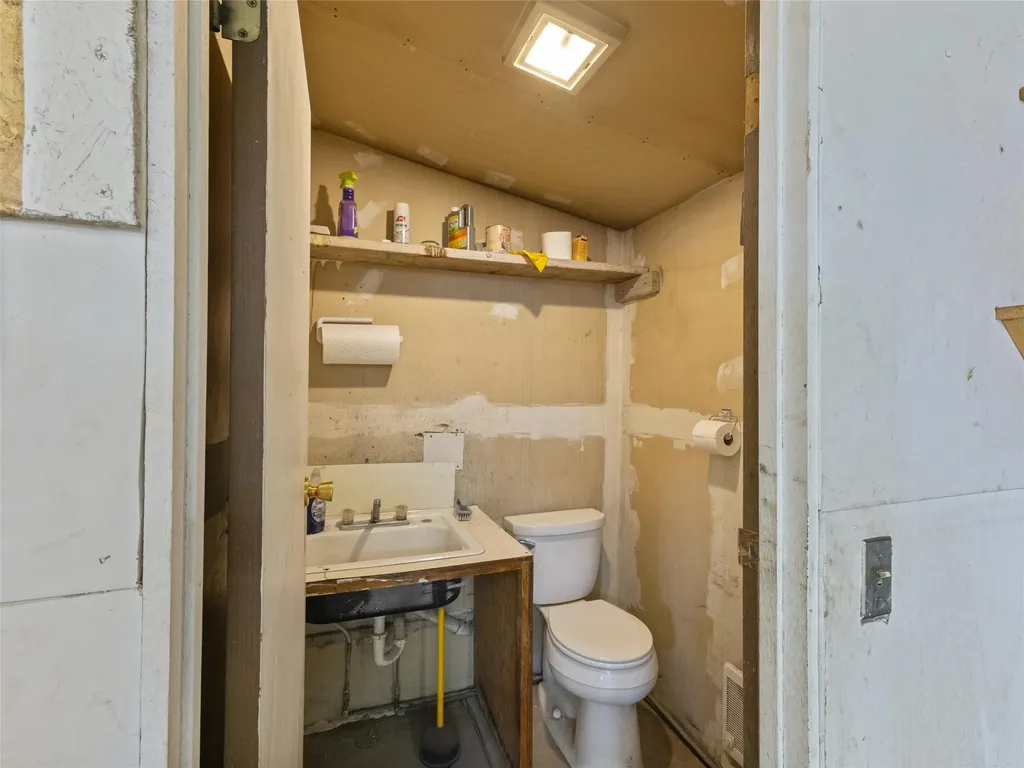 2 S Lincoln Street Whitehall MT 59759