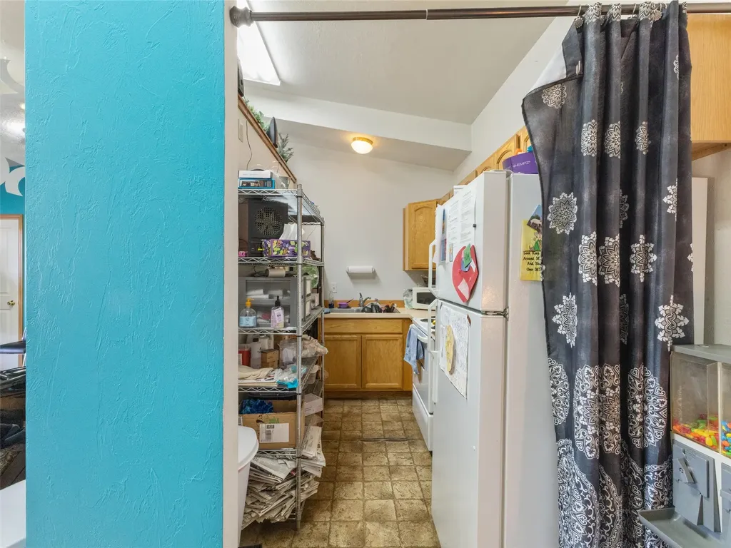 2 S Lincoln Street Whitehall MT 59759