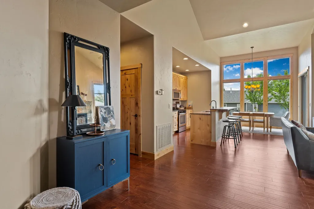 220 Bluebunch Court Bigfork MT 59911