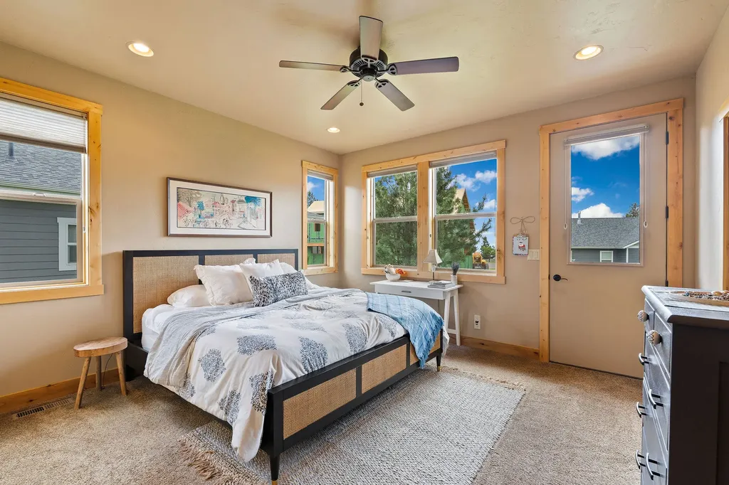220 Bluebunch Court Bigfork MT 59911