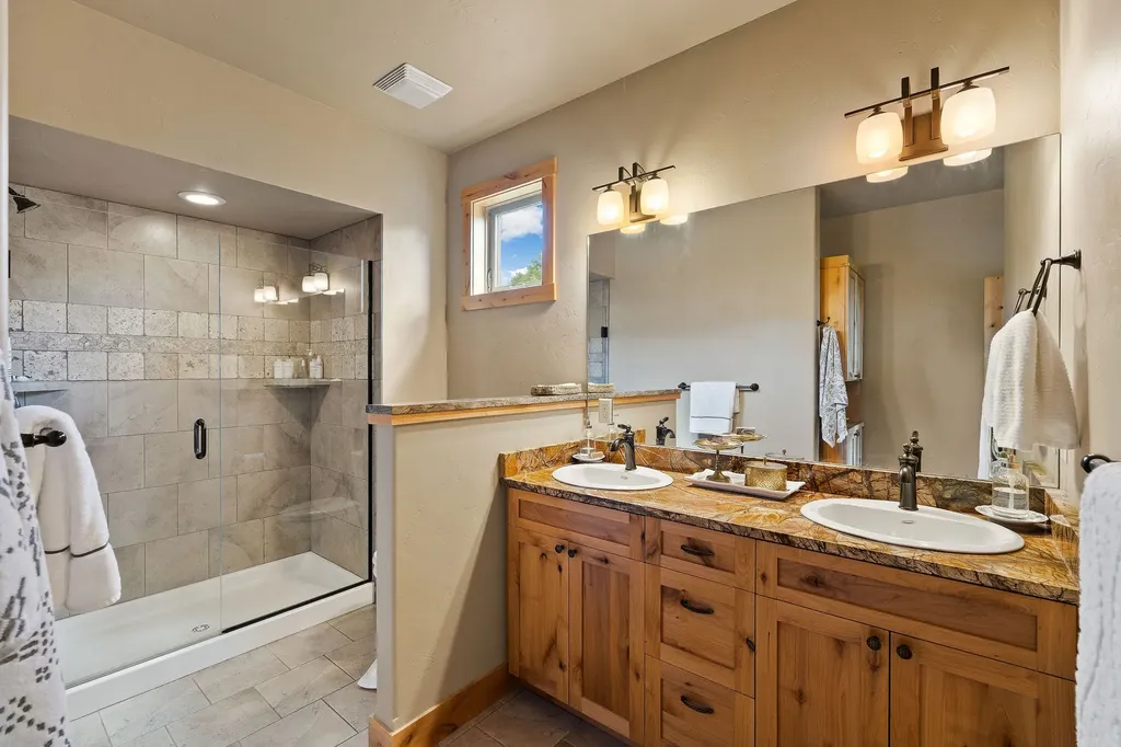 220 Bluebunch Court Bigfork MT 59911