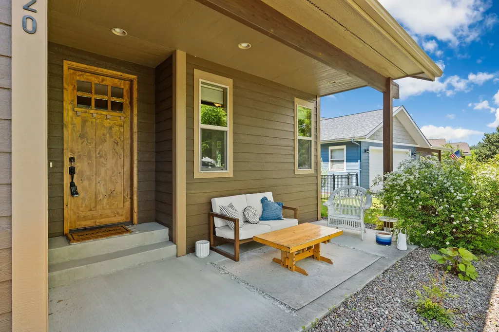 220 Bluebunch Court Bigfork MT 59911
