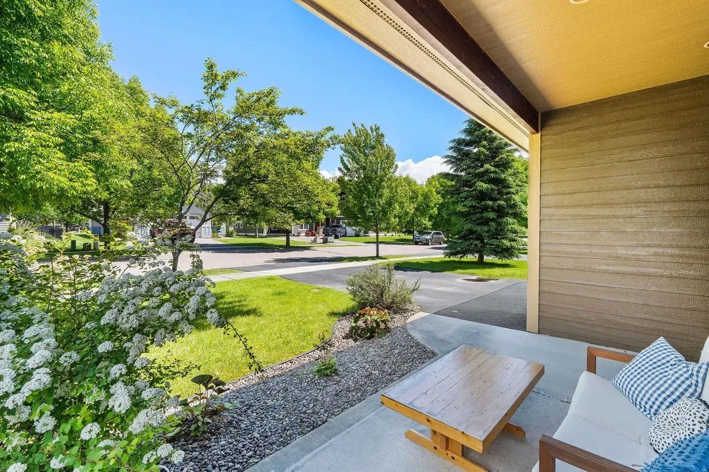 220 Bluebunch Court Bigfork MT 59911