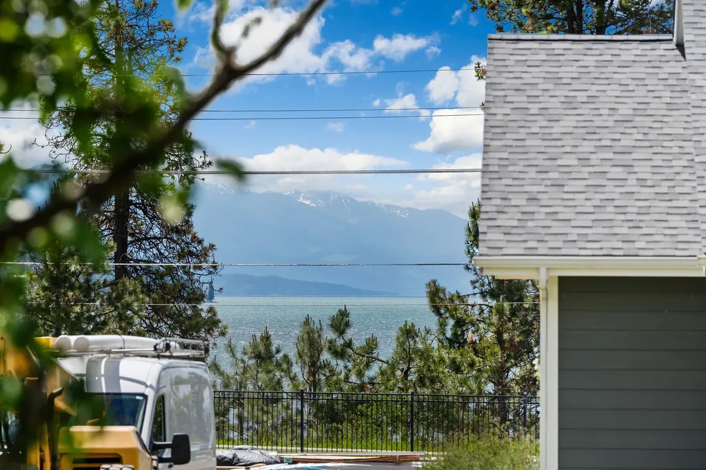 220 Bluebunch Court Bigfork MT 59911