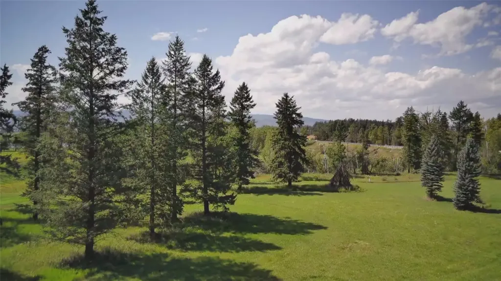 338 Hanging Rock Drive Bigfork MT 59911