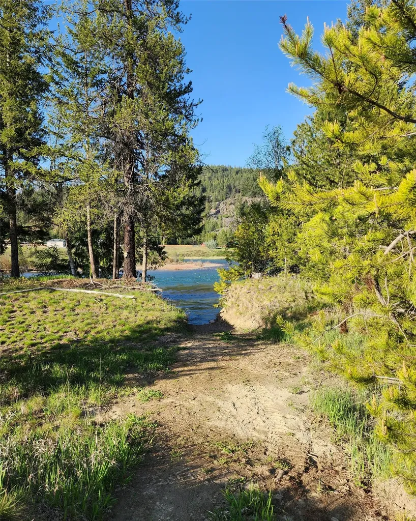 1278 Hunts Mill Road Troy MT 59935