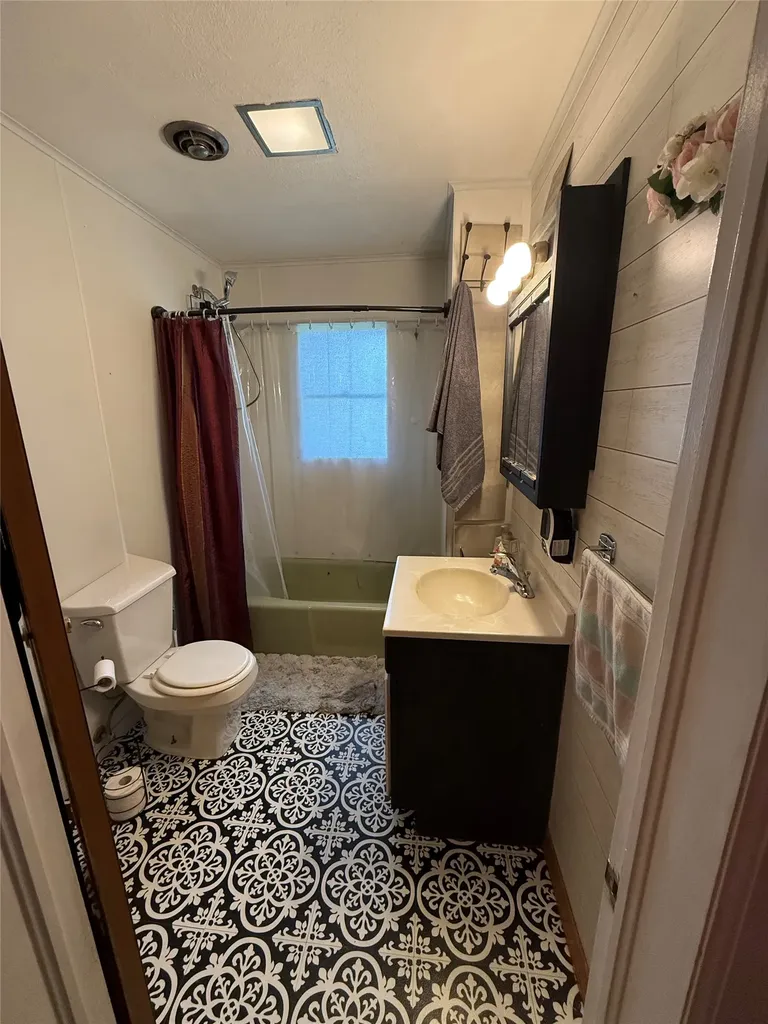 502 Pierce Street Plains MT 59859