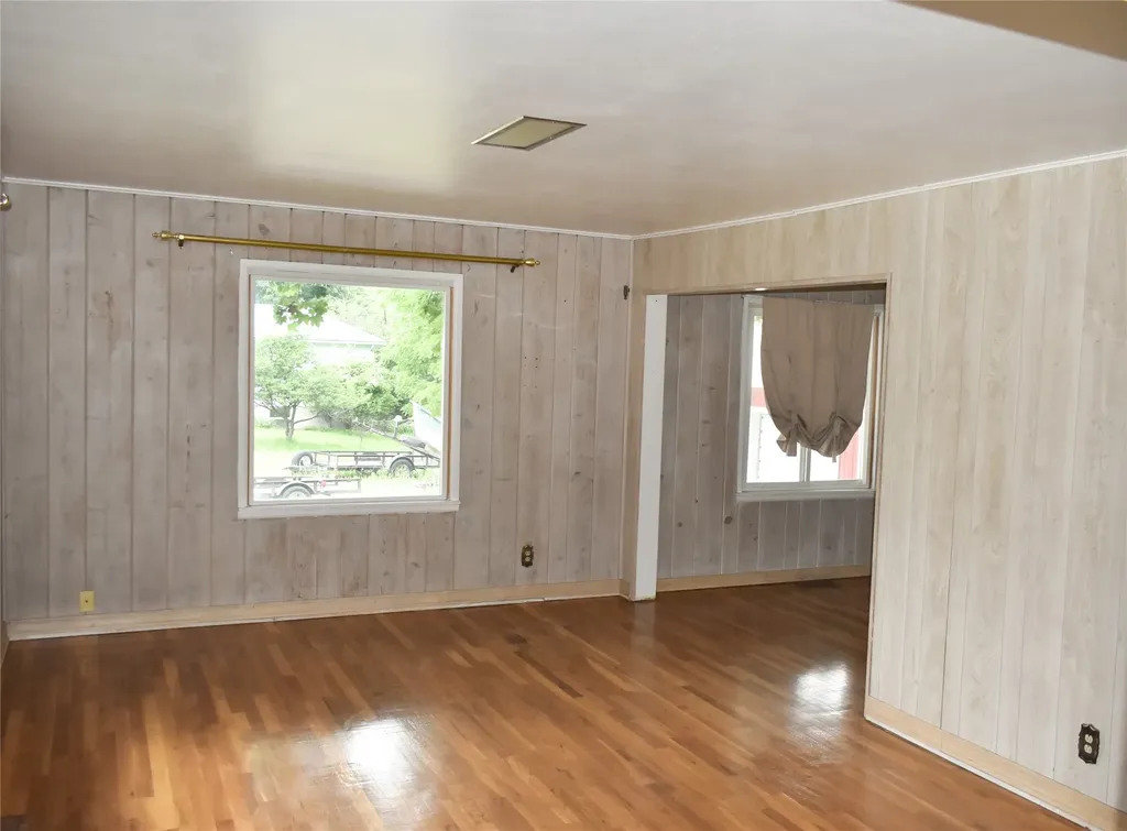 502 Pierce Street Plains MT 59859