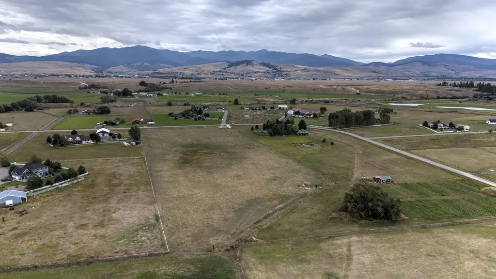 3747 Snowdrift Lane Missoula MT 59808