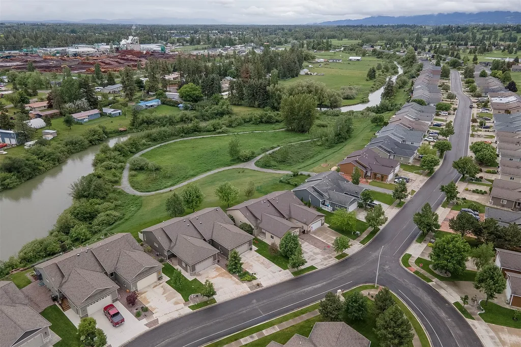 229 E Nicklaus Avenue Kalispell MT 59901