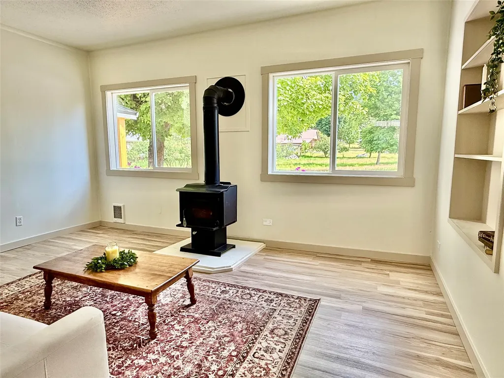 514 E Haley Avenue Thompson Falls MT 59873