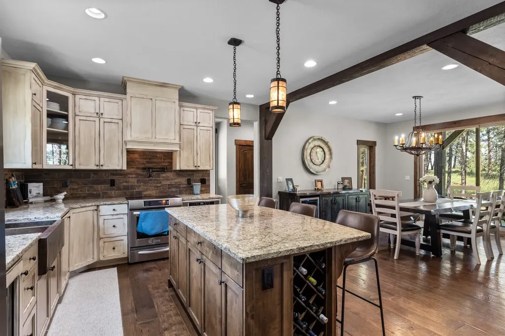 731 Hoodoo Loop Rexford MT 59930