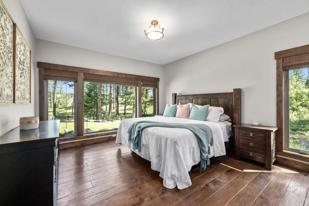 731 Hoodoo Loop Rexford MT 59930
