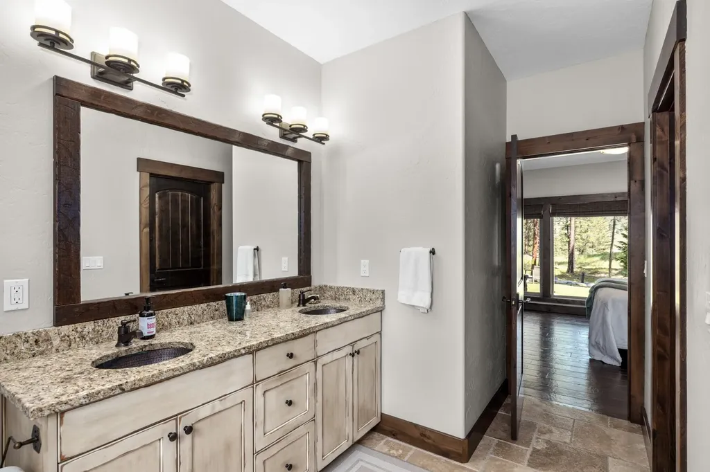 731 Hoodoo Loop Rexford MT 59930