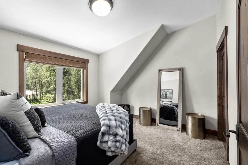 731 Hoodoo Loop Rexford MT 59930