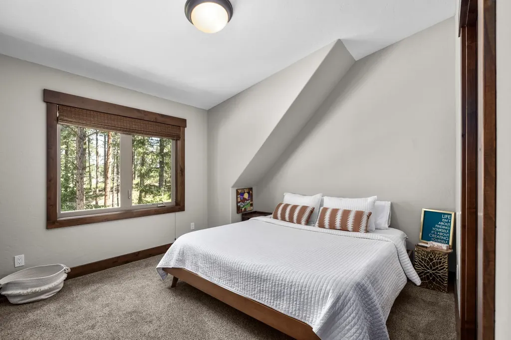 731 Hoodoo Loop Rexford MT 59930