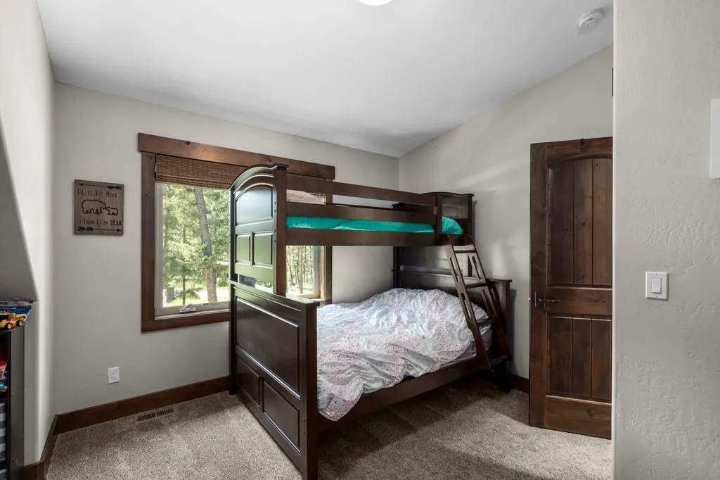 731 Hoodoo Loop Rexford MT 59930