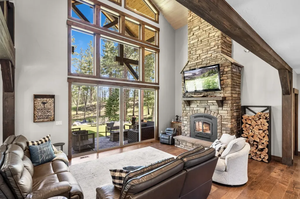 731 Hoodoo Loop Rexford MT 59930