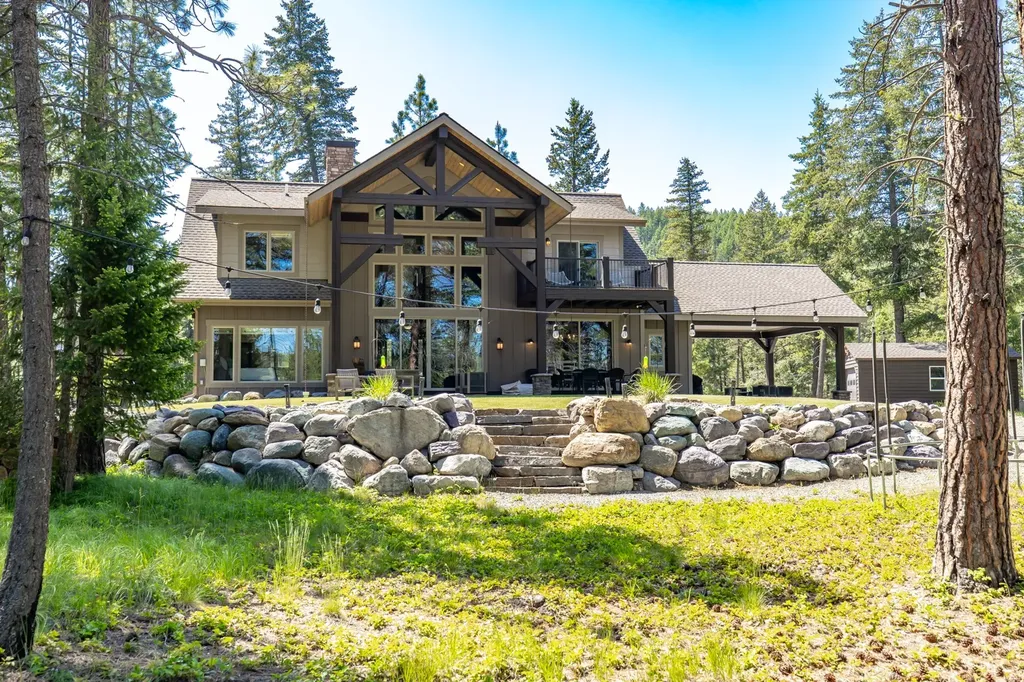 731 Hoodoo Loop Rexford MT 59930