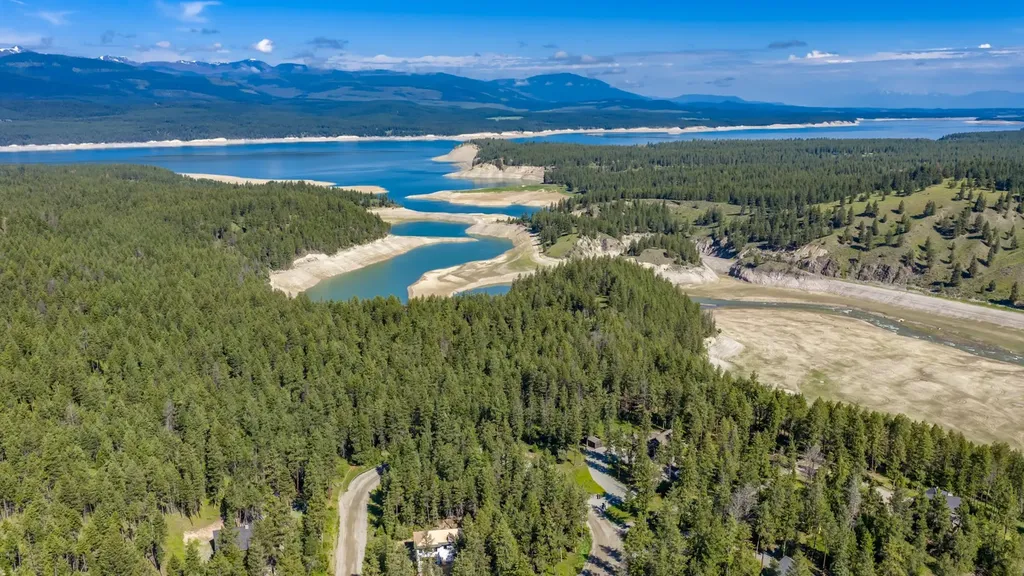 731 Hoodoo Loop Rexford MT 59930