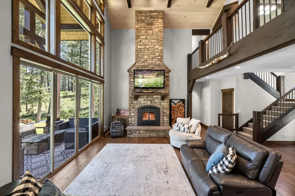 731 Hoodoo Loop Rexford MT 59930