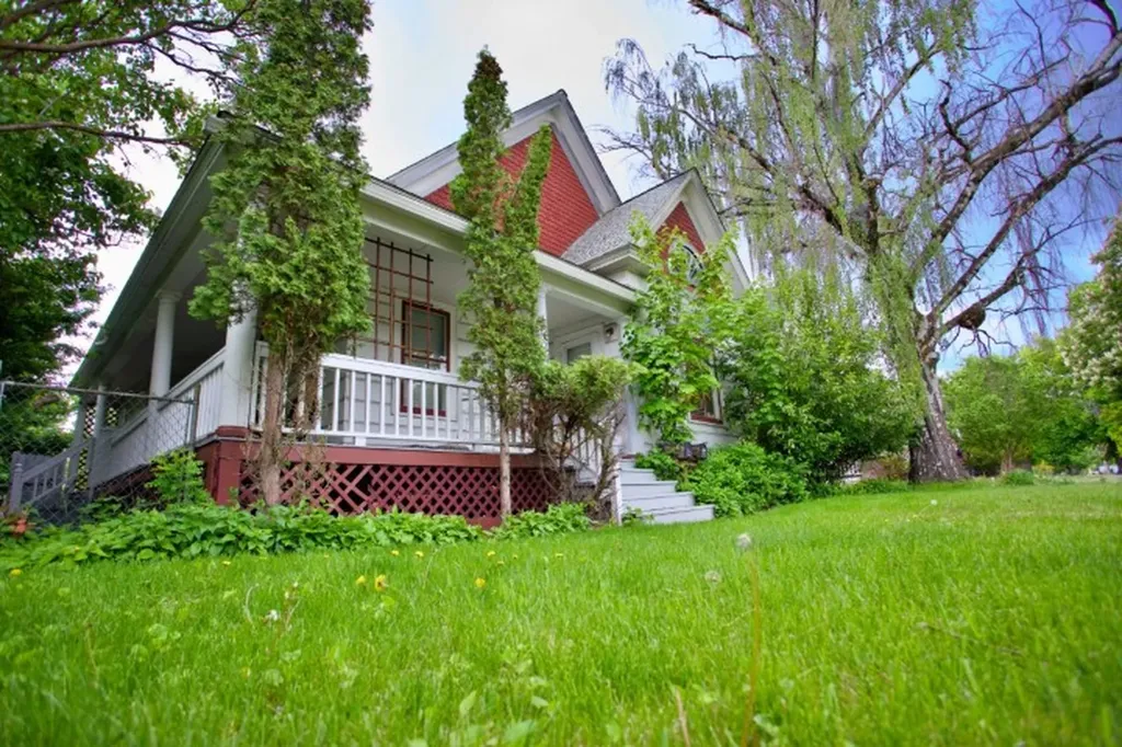 611 S 4th Street W Missoula MT 59801