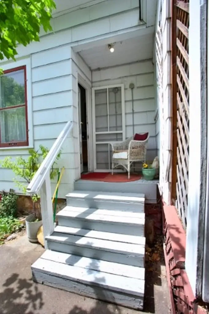 611 S 4th Street W Missoula MT 59801
