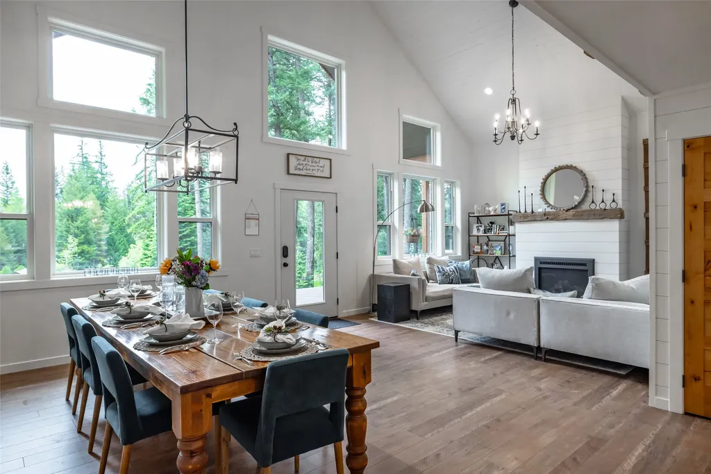 3965/3973 Star Meadow Road Whitefish MT 59937