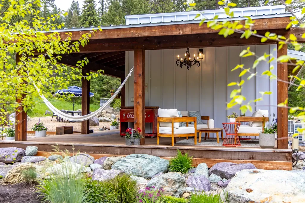 3965/3973 Star Meadow Road Whitefish MT 59937