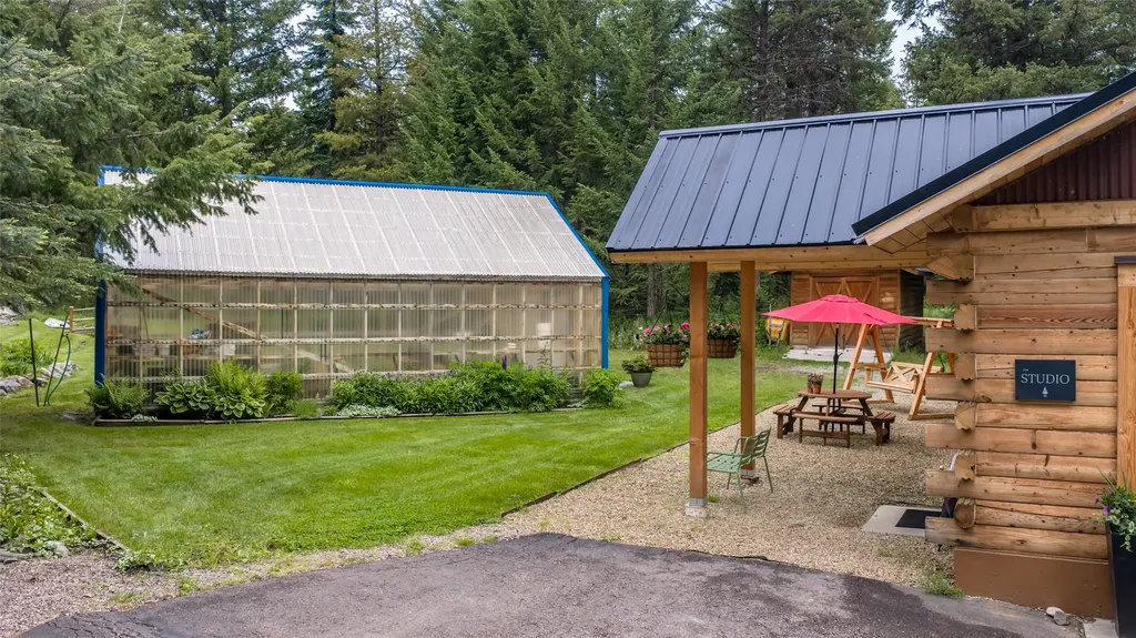 3965/3973 Star Meadow Road Whitefish MT 59937