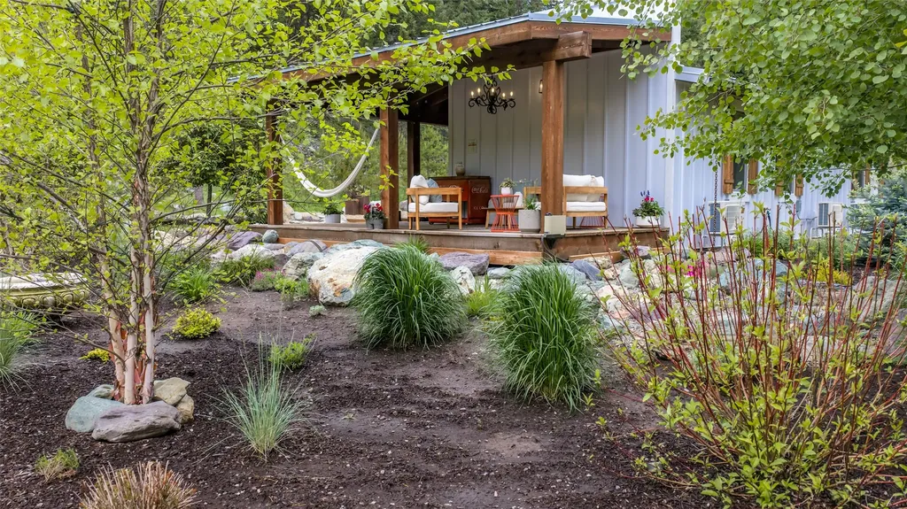 3965/3973 Star Meadow Road Whitefish MT 59937