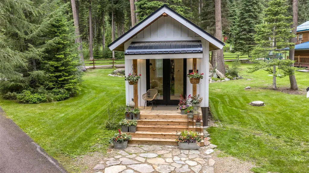 3965/3973 Star Meadow Road Whitefish MT 59937
