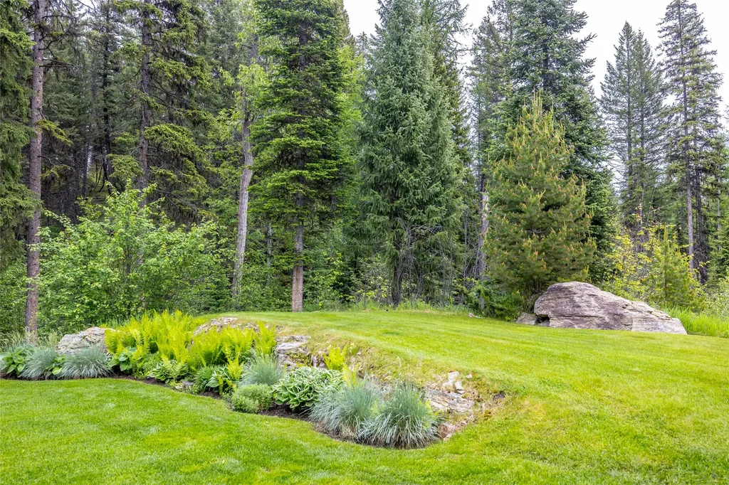 3965/3973 Star Meadow Road Whitefish MT 59937