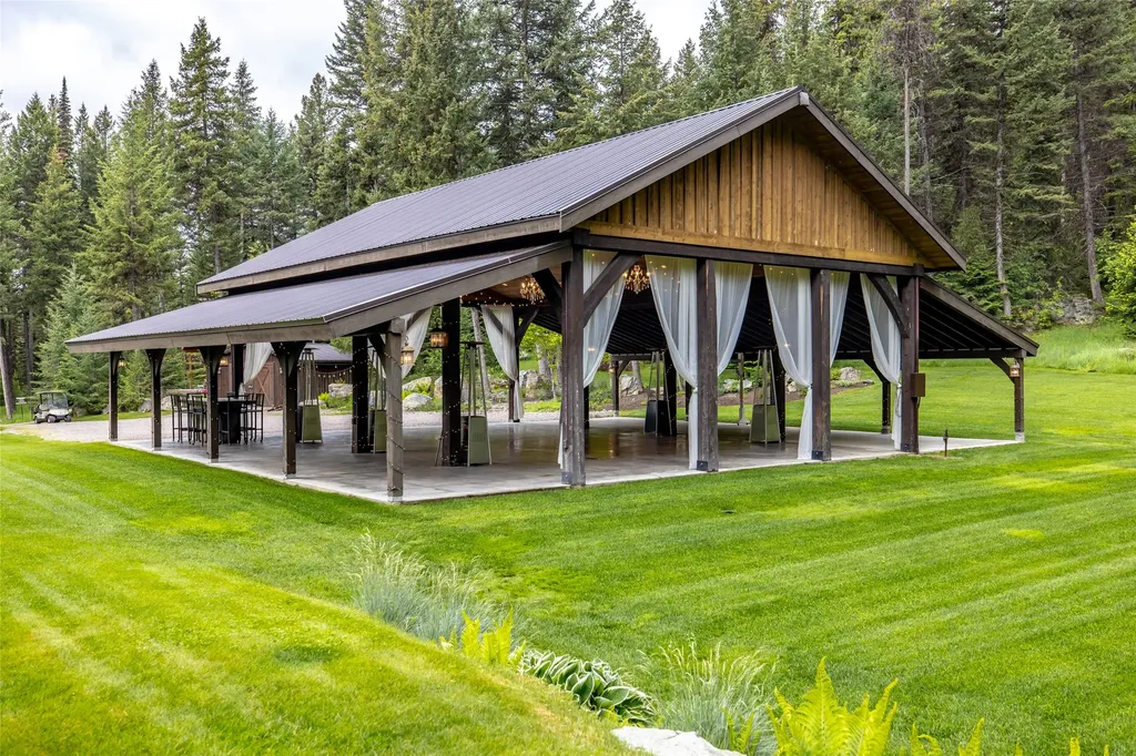 3965/3973 Star Meadow Road Whitefish MT 59937