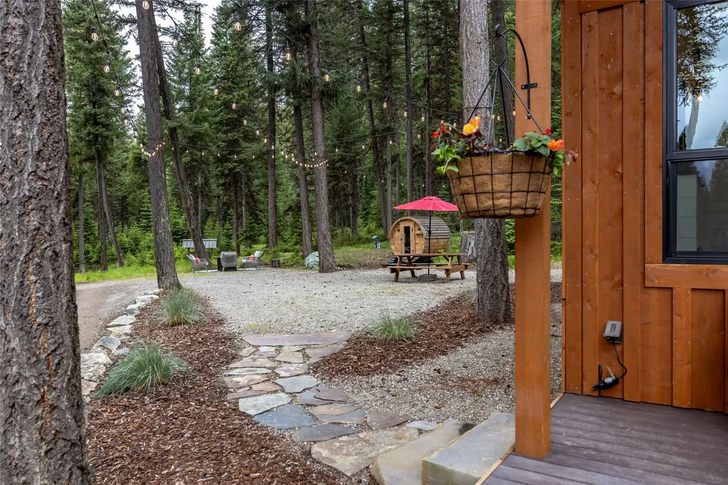 3965/3973 Star Meadow Road Whitefish MT 59937