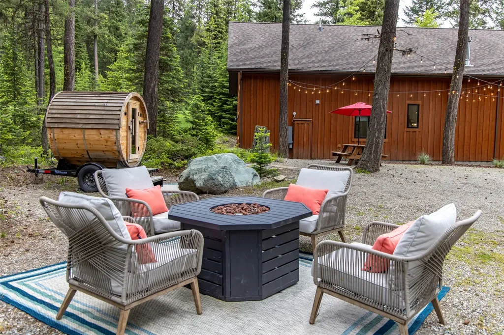 3965/3973 Star Meadow Road Whitefish MT 59937
