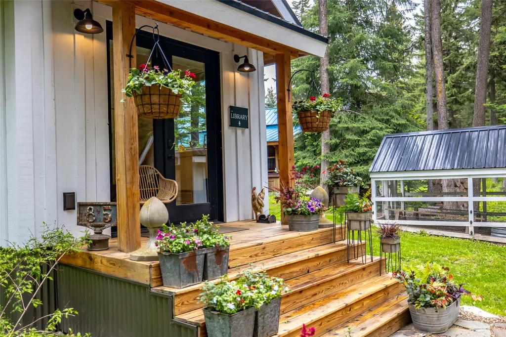 3965/3973 Star Meadow Road Whitefish MT 59937