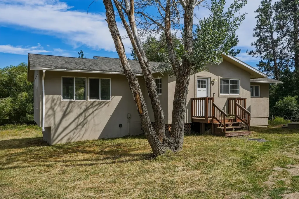 20000 Kings Road Florence MT 59833