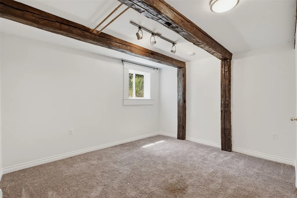 20000 Kings Road Florence MT 59833