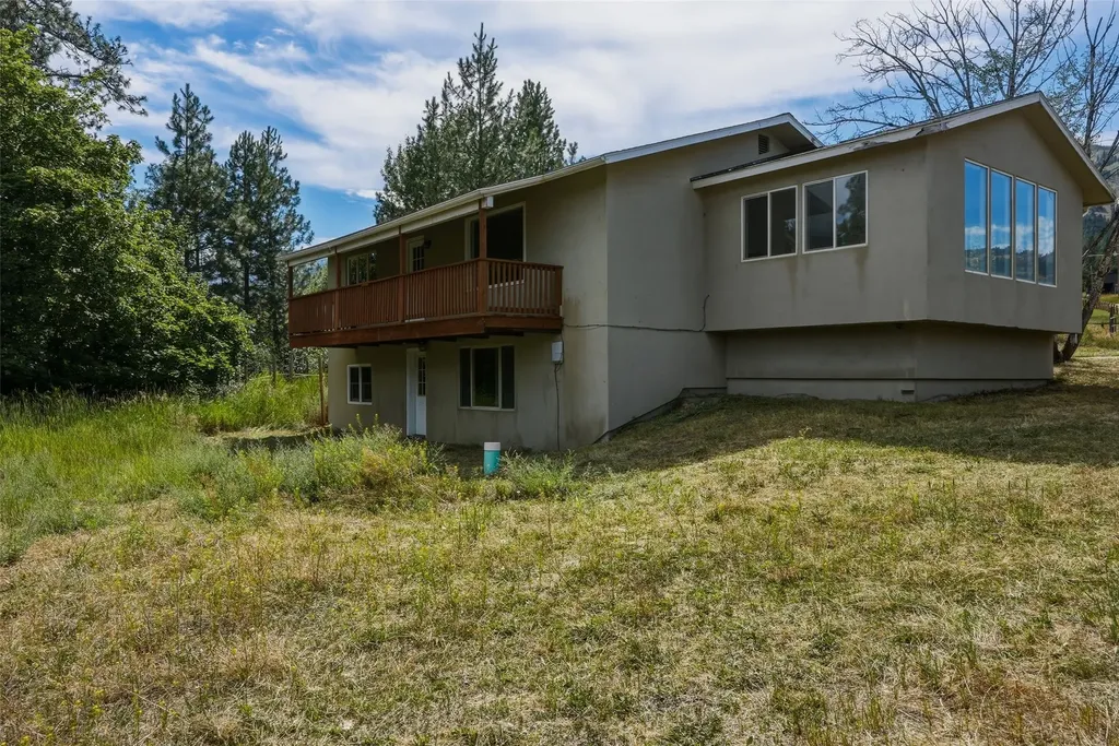 20000 Kings Road Florence MT 59833