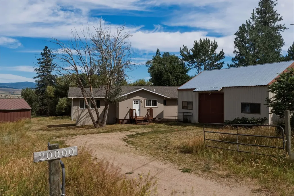20000 Kings Road Florence MT 59833