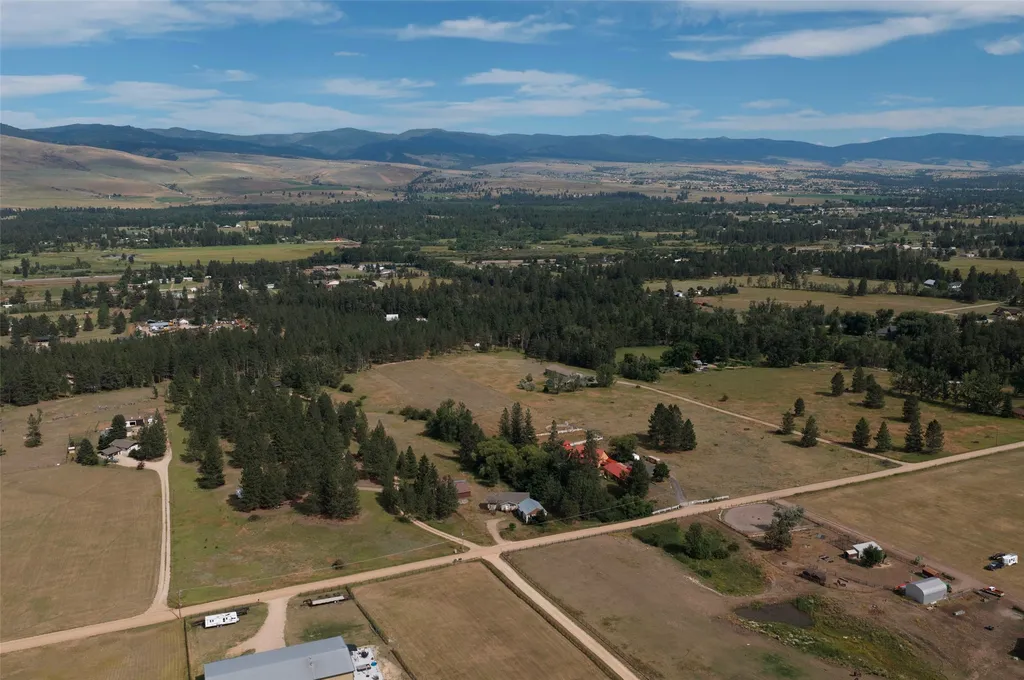 20000 Kings Road Florence MT 59833