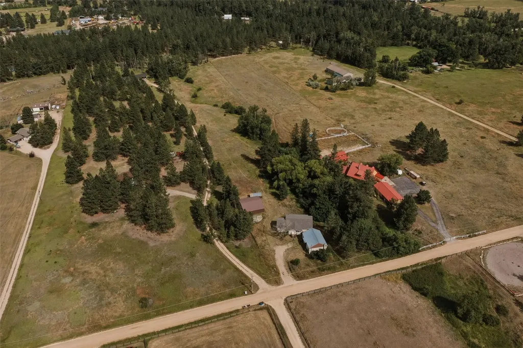 20000 Kings Road Florence MT 59833