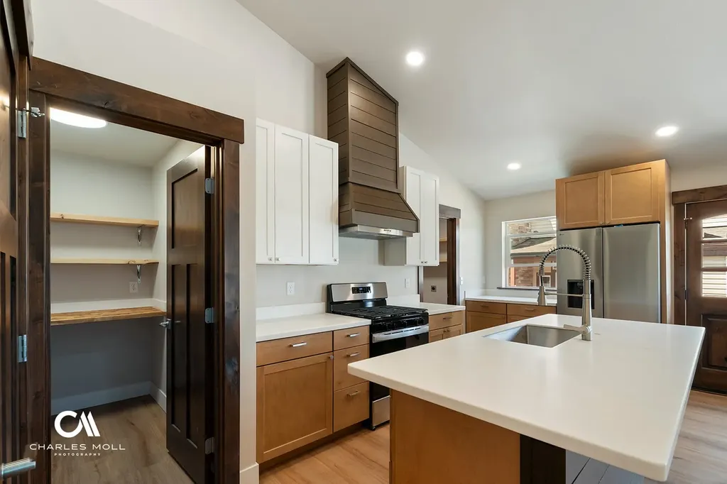 720 Elm Street Helena MT 59601