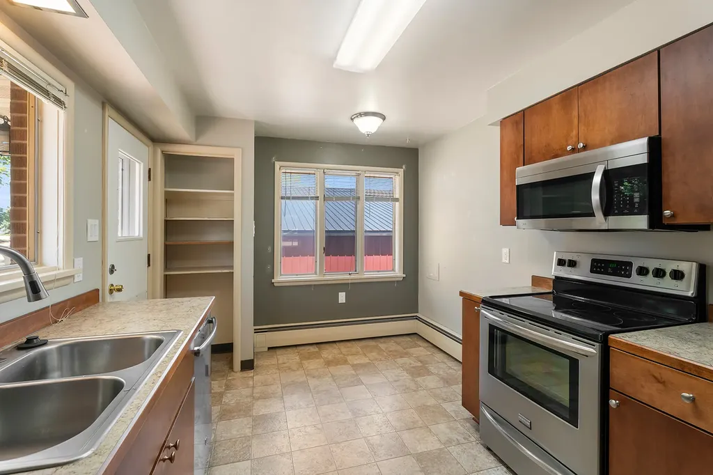 1914 8th Avenue Helena MT 59601
