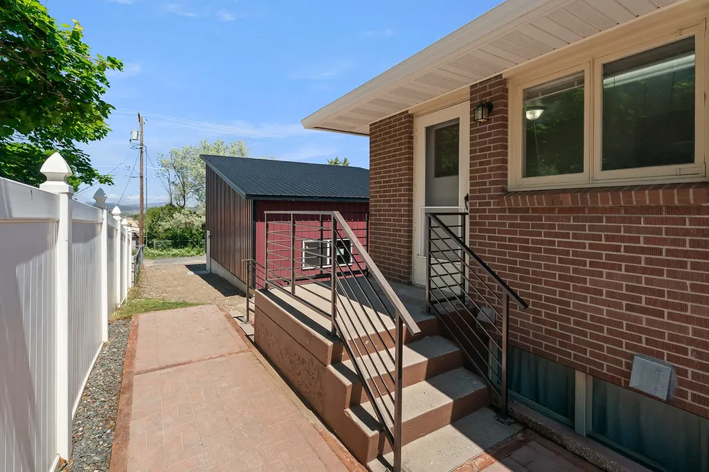 1914 8th Avenue Helena MT 59601
