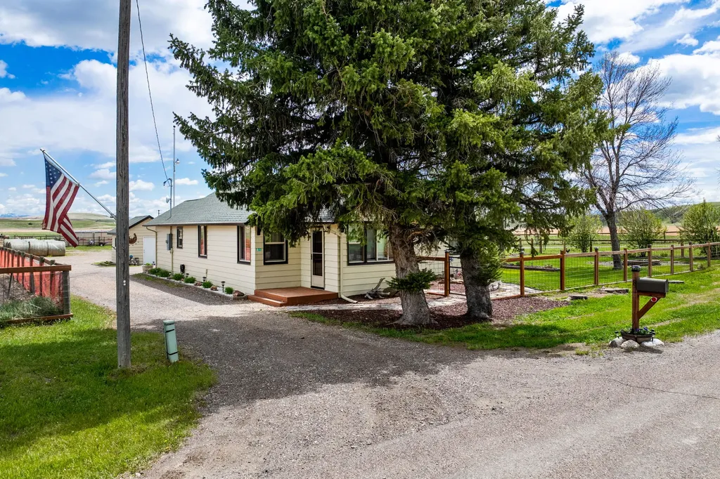 81 Eaton Avenue Great Falls MT 59405